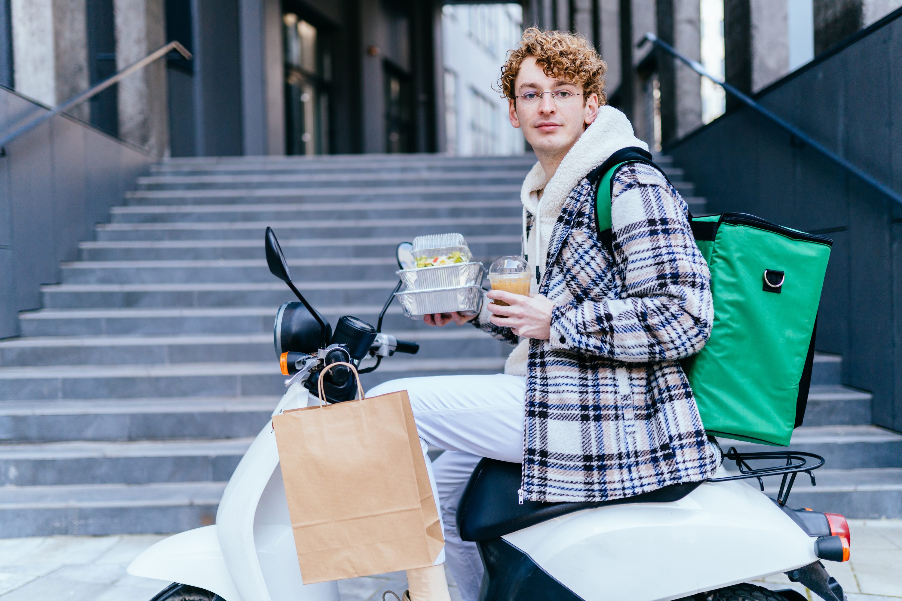 Sam Ash Delivery Tracking